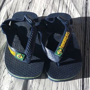 🍭*6/$30* Havainas flip flops 17/18 cm (size 1.5)
